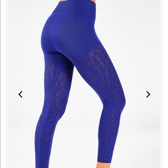 Fabletics Women’s Mid-Rise Sculptknit Leopard S - Picture 1 of 16